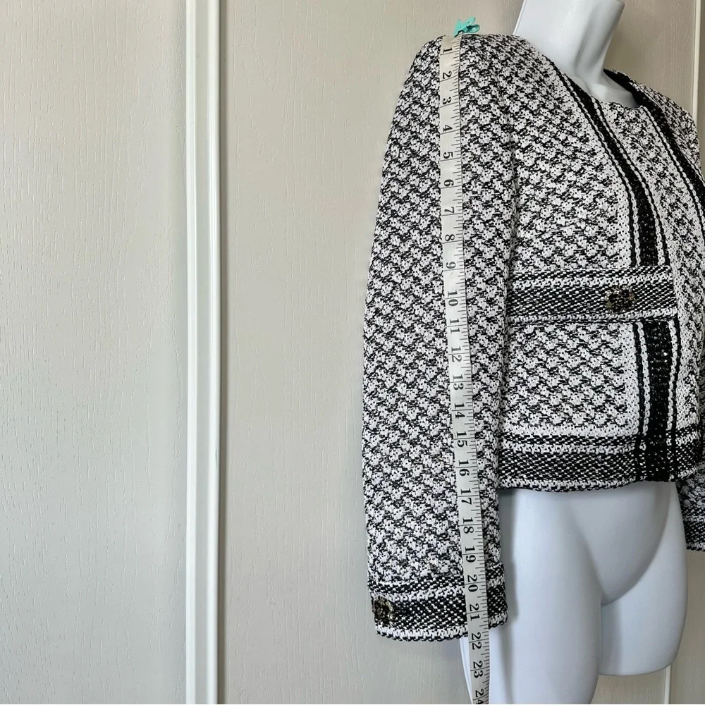 CHANEL Women’s White & Black Tweed 2015 Paris-Dubai Evening Sequin Jacket- EU 38 - Picture 14 of 17